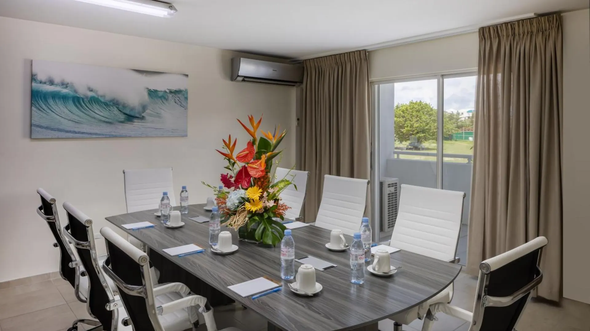 The Atrium Resort And Spa, Sint Maarten Simpson Bay